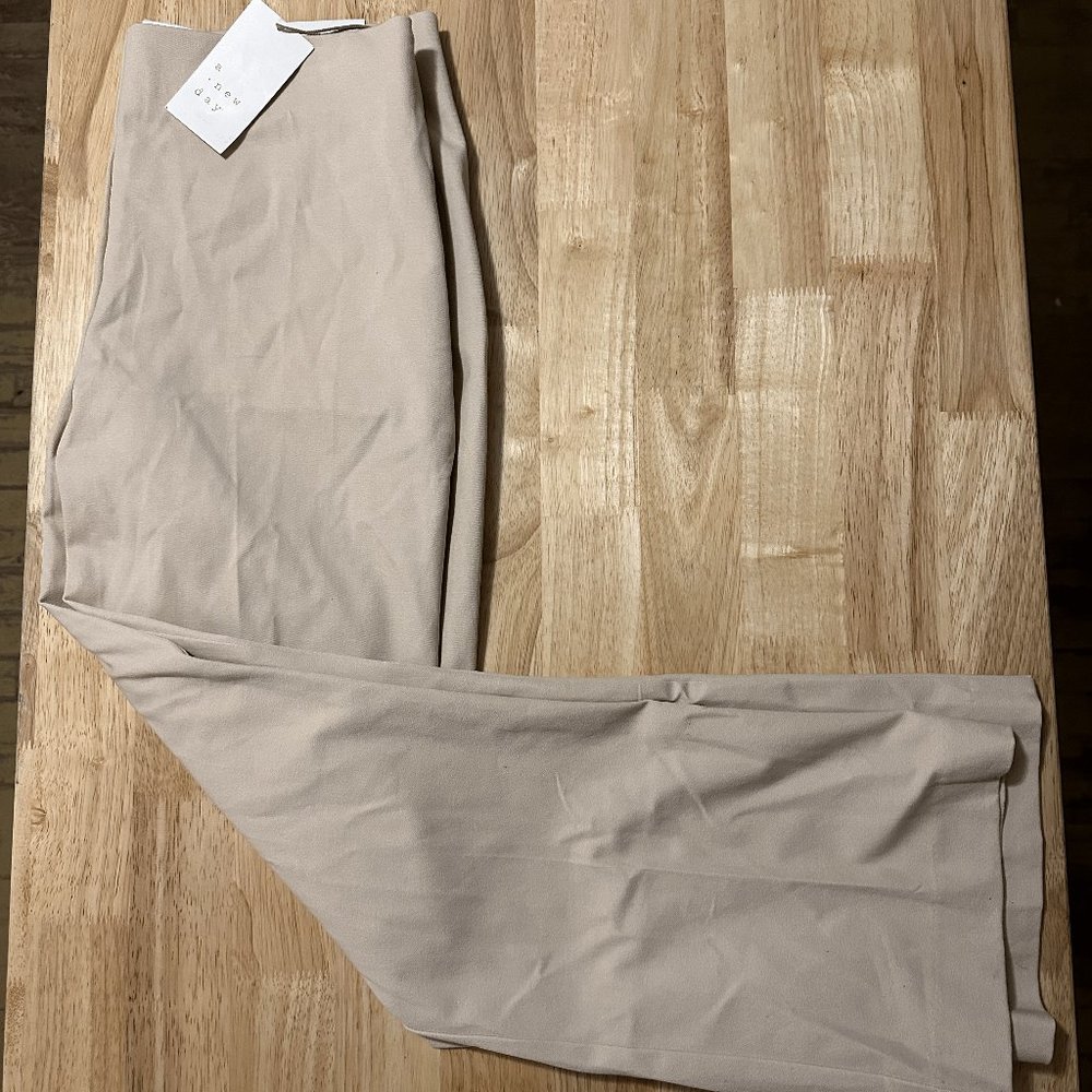 Universal Thread Size 14 reg 32 waist women's vintage straight leg stretch jeans